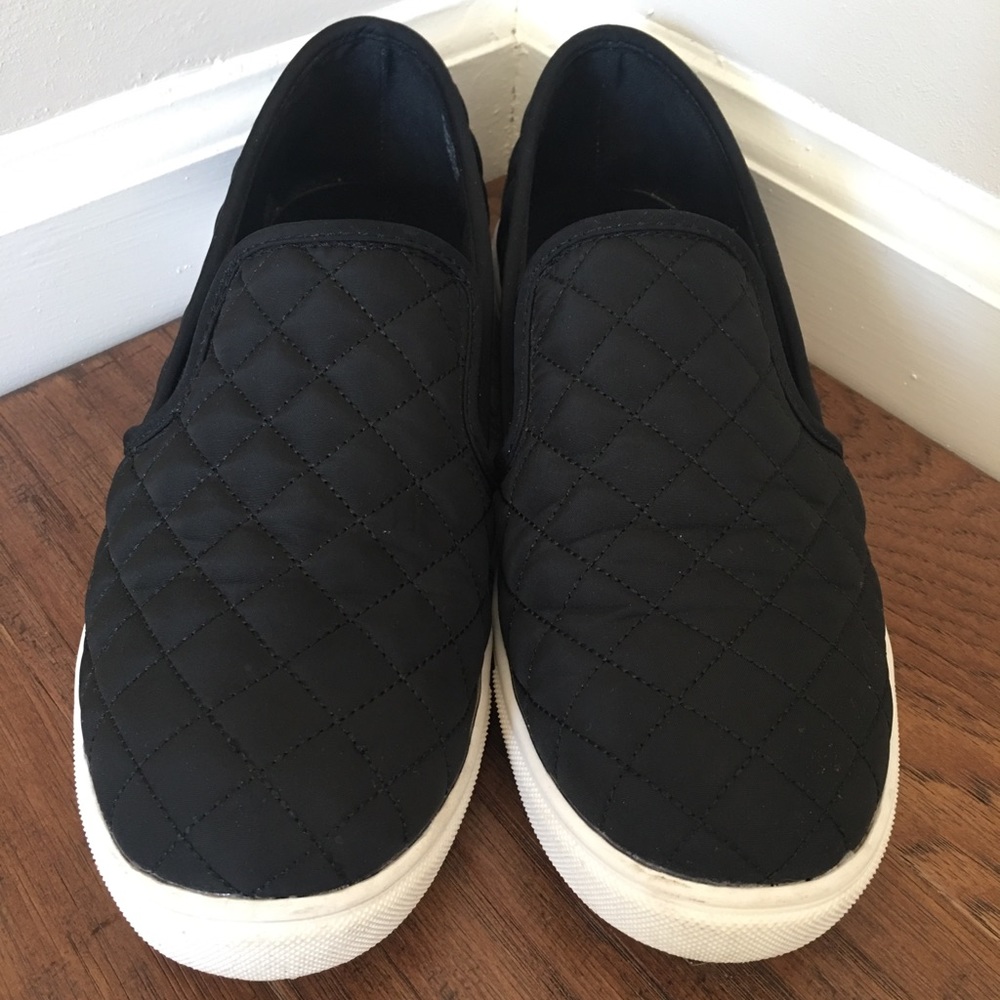 Mossimo Black Sneaker Size 9.5